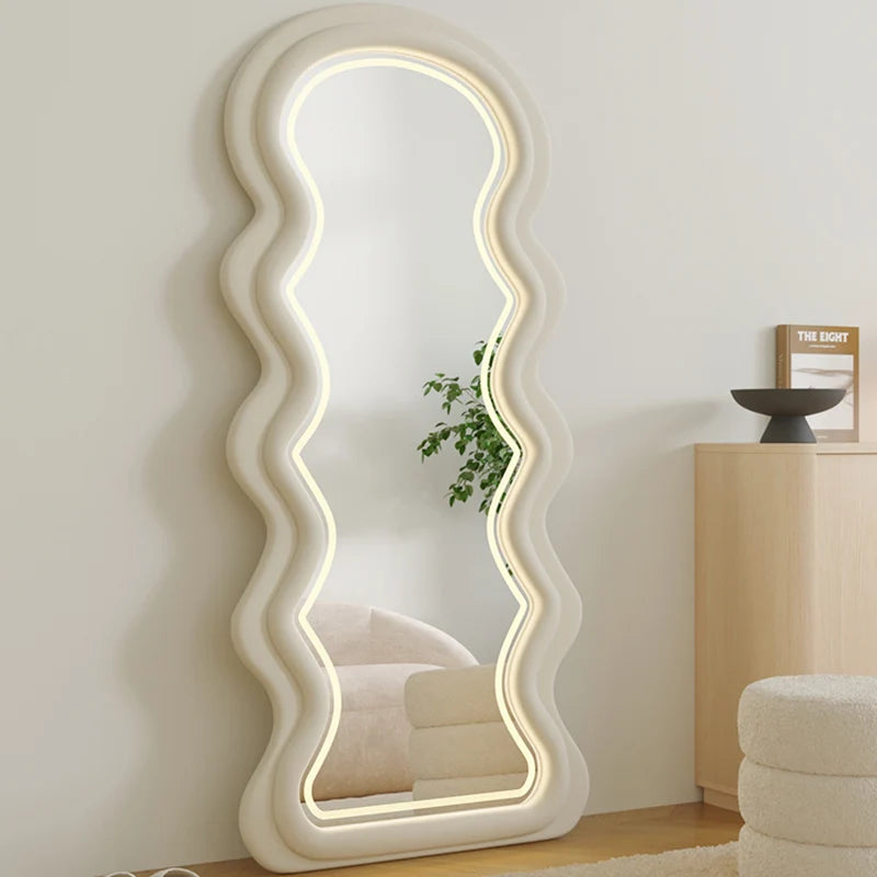 wavy mirror