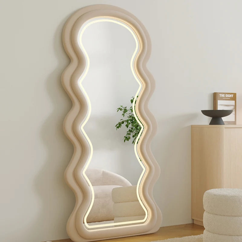 wavy mirror